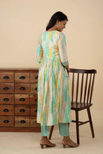 Women's Multicolor Silk Blend Three Quarter Sleeve Kurti Set - mymaa