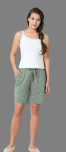 PRINTED SHORTS