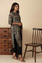 Women's Silk Scroll Printed Kurta Set - mymaa